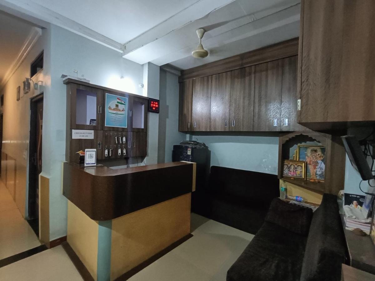 Hotel Chaitanya Maheshwar Exterior foto